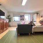 Mitten Im Zentrum Mit Sonniger Terrasse تيلفس