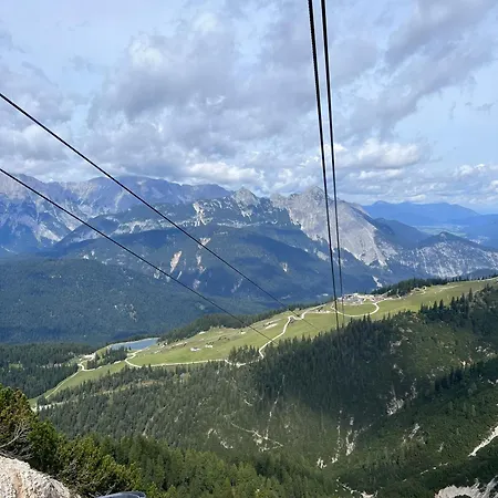 Mitten Im Zentrum Mit Sonniger Terrasse Appartamento Telfs