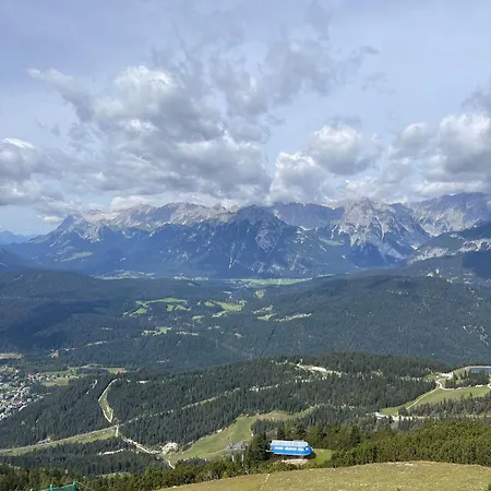 Mitten Im Zentrum Mit Sonniger Terrasse Appartamento