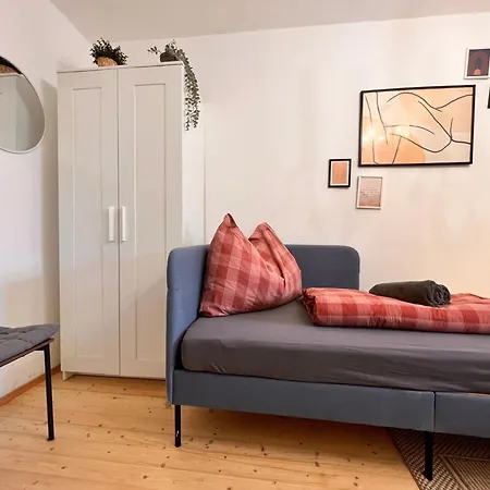 Mitten Im Zentrum Mit Sonniger Terrasse