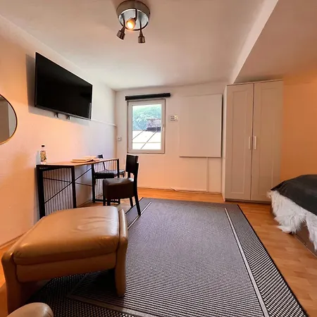Mitten Im Zentrum Mit Sonniger Terrasse Apartment *