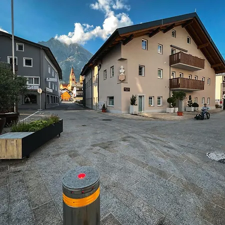 Mitten Im Zentrum Mit Sonniger Terrasse Appartamento