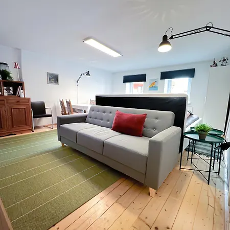 Apartment Mitten Im Zentrum Mit Sonniger Terrasse