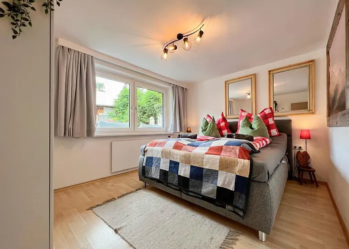 Mitten Im Zentrum Mit Sonniger Terrasse