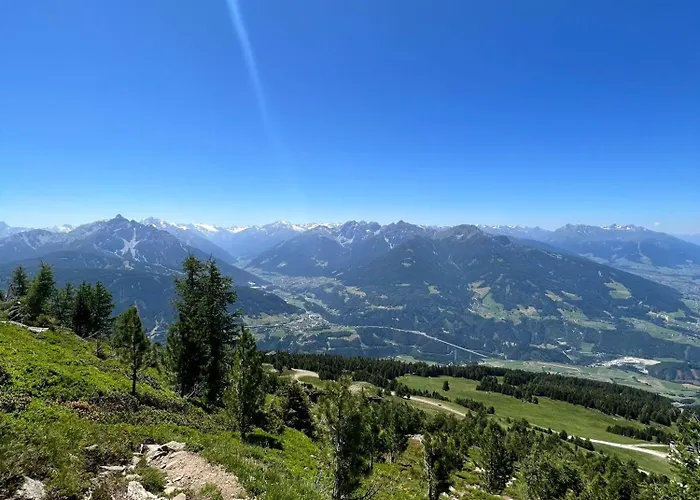 Mitten Im Zentrum Mit Sonniger Terrasse Lägenhet Telfs