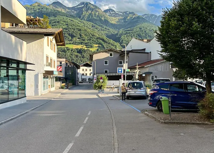 Mitten Im Zentrum Mit Sonniger Terrasse