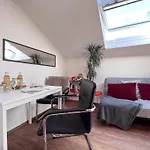Apartamento Mitten Im Zentrum Mit Sonniger Terrasse
