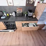 Mitten Im Zentrum Mit Sonniger Terrasse Lägenhet *
