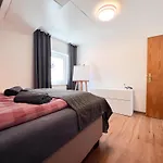 Mitten Im Zentrum Mit Sonniger Terrasse Lägenhet Telfs