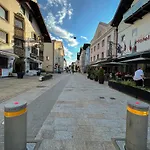 Апартаменты Mitten Im Zentrum Mit Sonniger Terrasse Тельфс