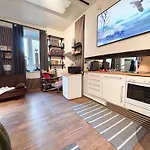 Mitten Im Zentrum Mit Sonniger Terrasse Апартаменты