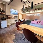 Mitten Im Zentrum Mit Sonniger Terrasse Апартаменты Тельфс