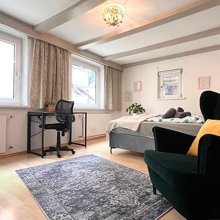 Mitten Im Zentrum Mit Sonniger Terrasse Apartamento *