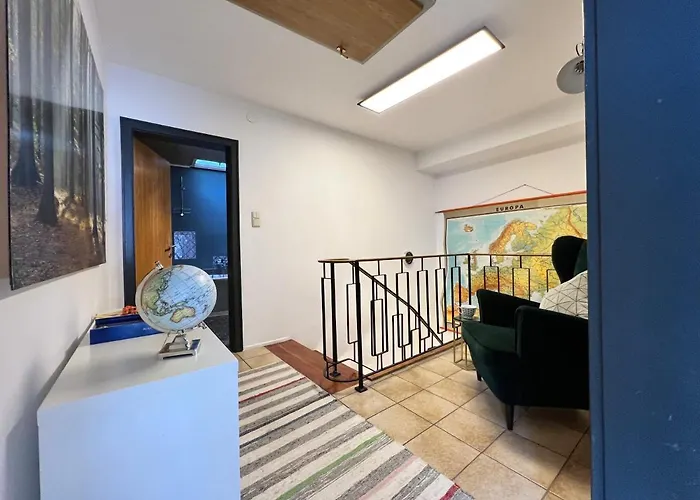 شقة Mitten Im Zentrum Mit Sonniger Terrasse تيلفس