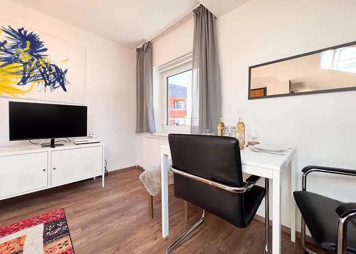 Mitten Im Zentrum Mit Sonniger Terrasse تيلفس