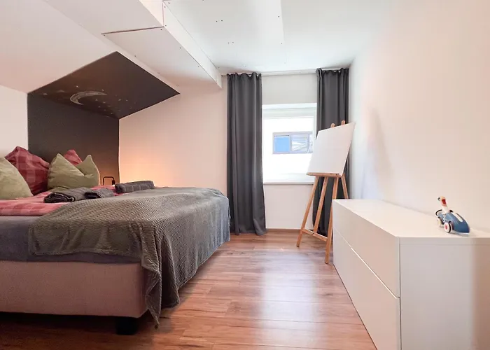 شقة Mitten Im Zentrum Mit Sonniger Terrasse *