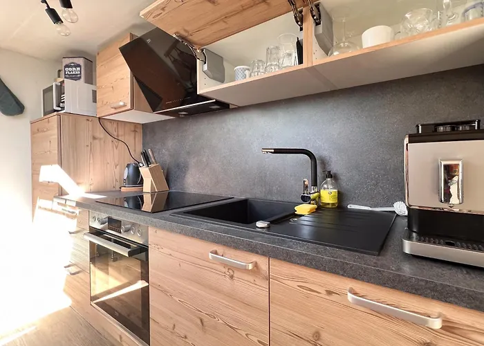 Mitten Im Zentrum Mit Sonniger Terrasse