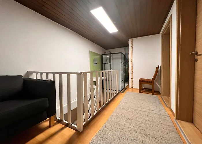 Mitten Im Zentrum Mit Sonniger Terrasse * تيلفس