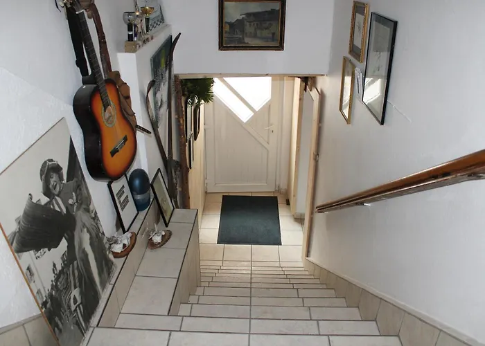 شقة Mitten Im Zentrum Mit Sonniger Terrasse تيلفس