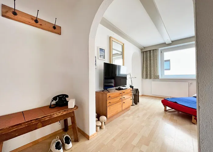 Mitten Im Zentrum Mit Sonniger Terrasse * تيلفس