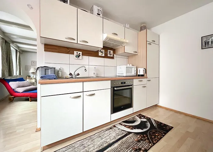 شقة Mitten Im Zentrum Mit Sonniger Terrasse