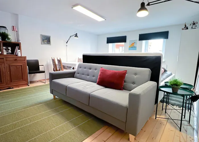 شقة Mitten Im Zentrum Mit Sonniger Terrasse