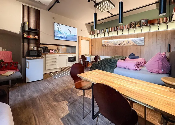 Mitten Im Zentrum Mit Sonniger Terrasse شقة تيلفس